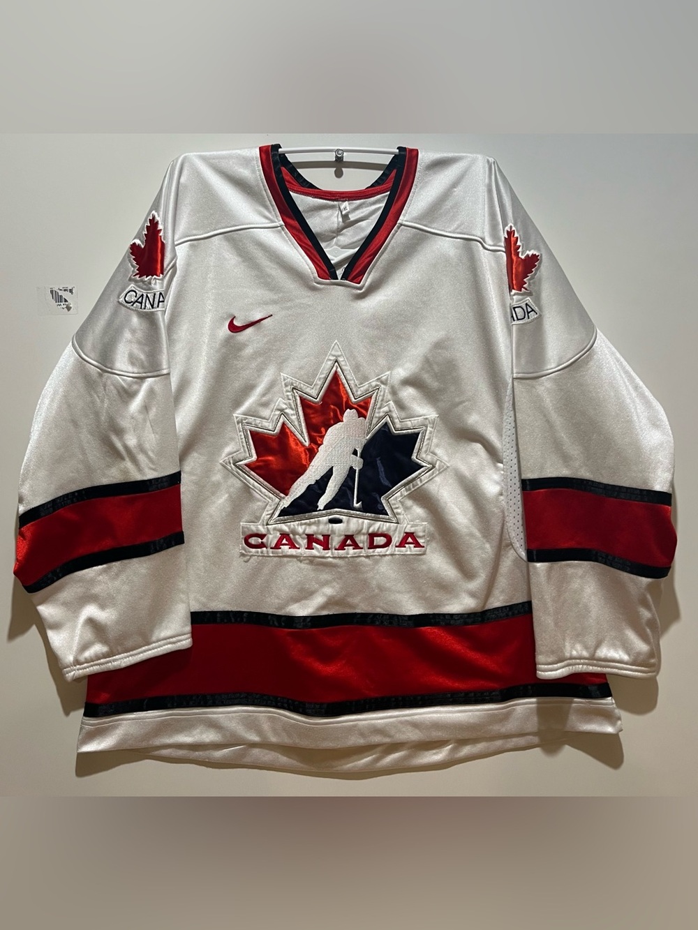 Team Canada Hockey men’s Sz XL
